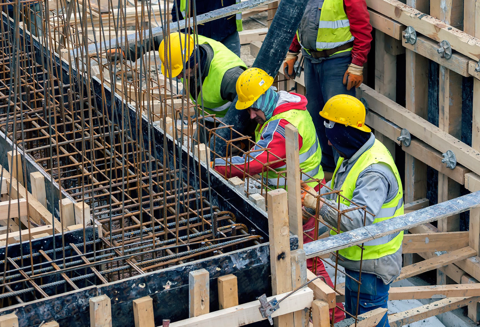 Özbek İnşaat Kalıpçısı